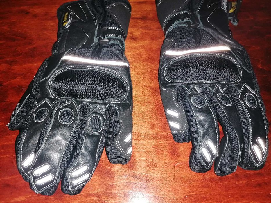Rękawice motocyklowe S  Kevlar raz ubrane jako pasażer.