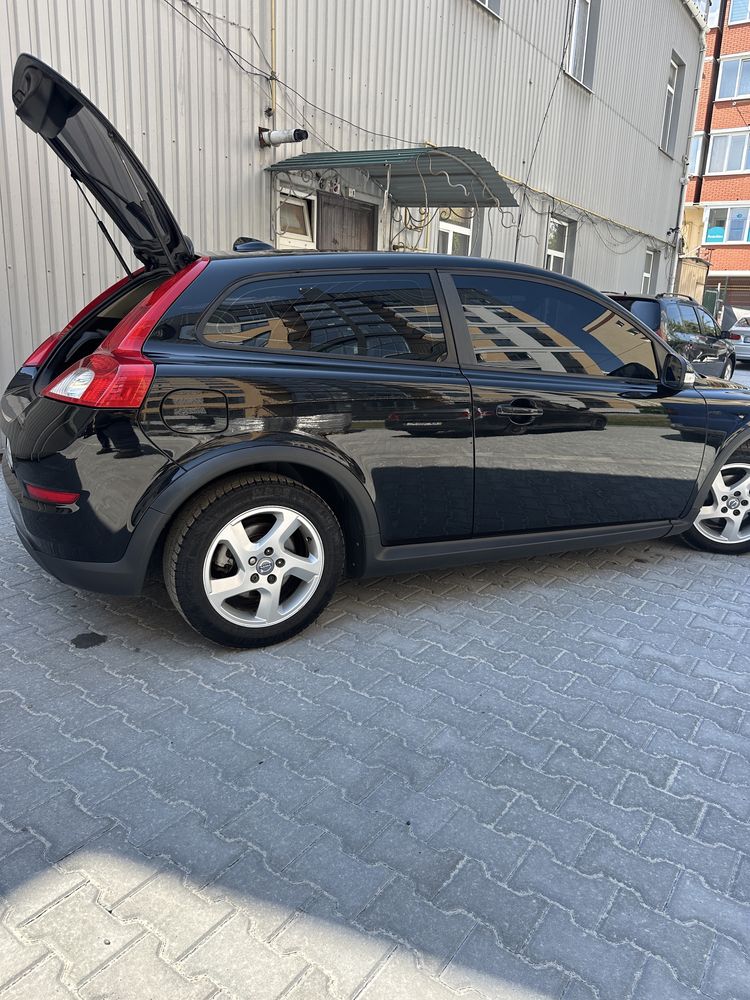 Продам вольво с30 1.6д