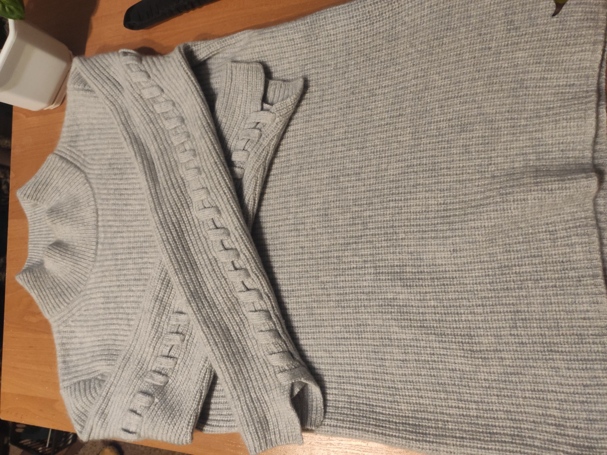 Кашемировый свитер