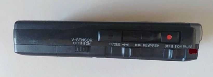 Диктофон микрокассетный AIWA TP-M200 V-Sensor с датчиком голоса.