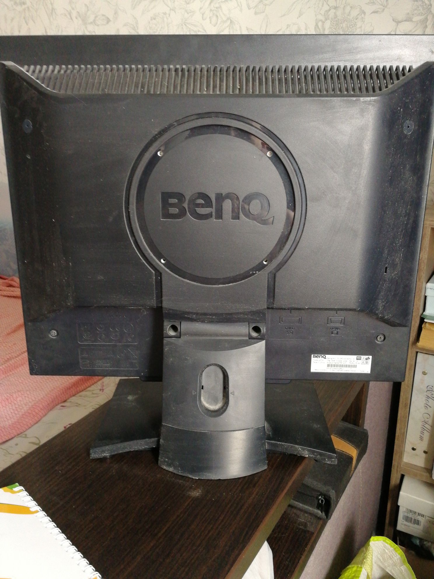 Монитор 19" BENQ