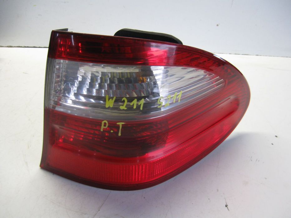 LAMPA PRAWA TYLNA TYŁ MERCEDES W211  #