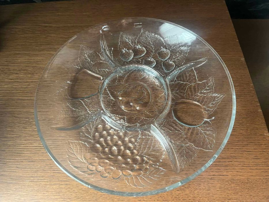Kryształowa patera na przekąski owoce tłoczone  31 cm