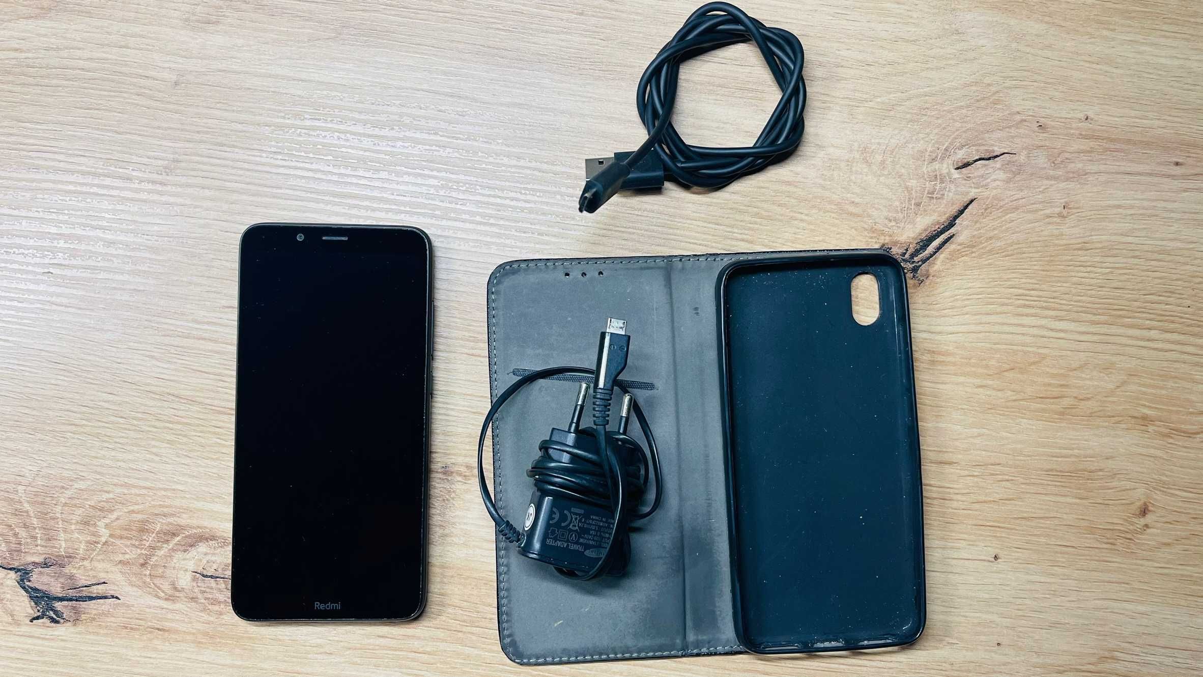 XIAOMI Redmi 7A 2/32 Black, Dual Sim, Etui zamykane 2xładowarka