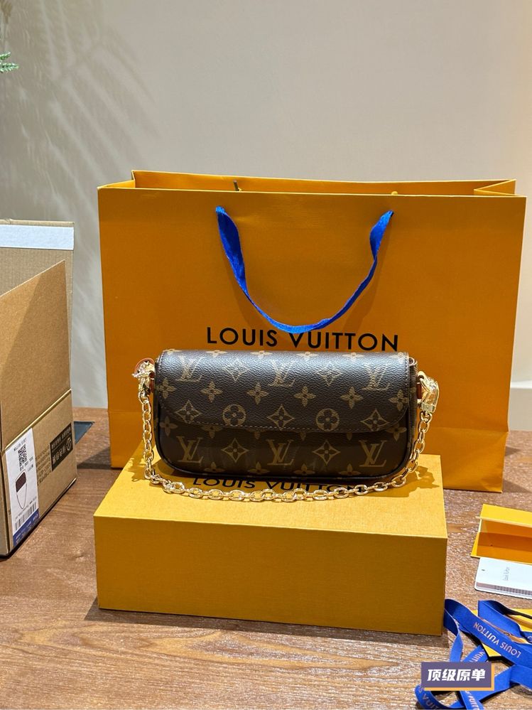 Сумка Louis Vuitton жіноча луі вітон