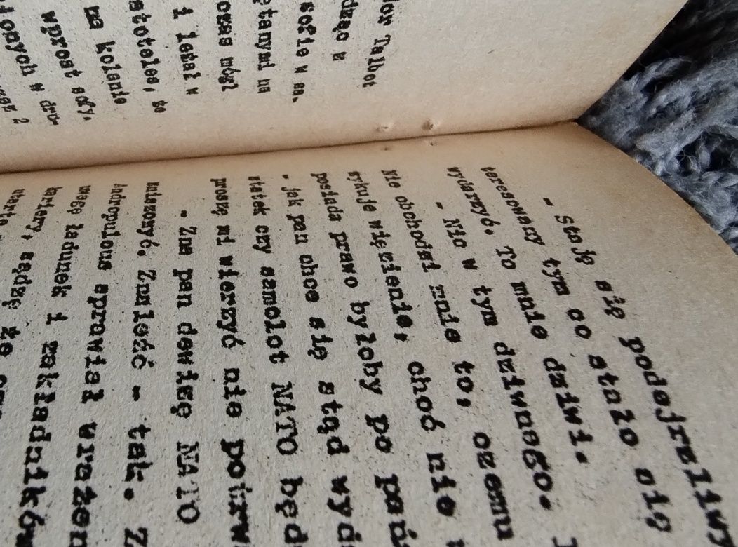 Alistair MacLean Santoryn thriller sensacyjny Klubowe,klubówka 1986