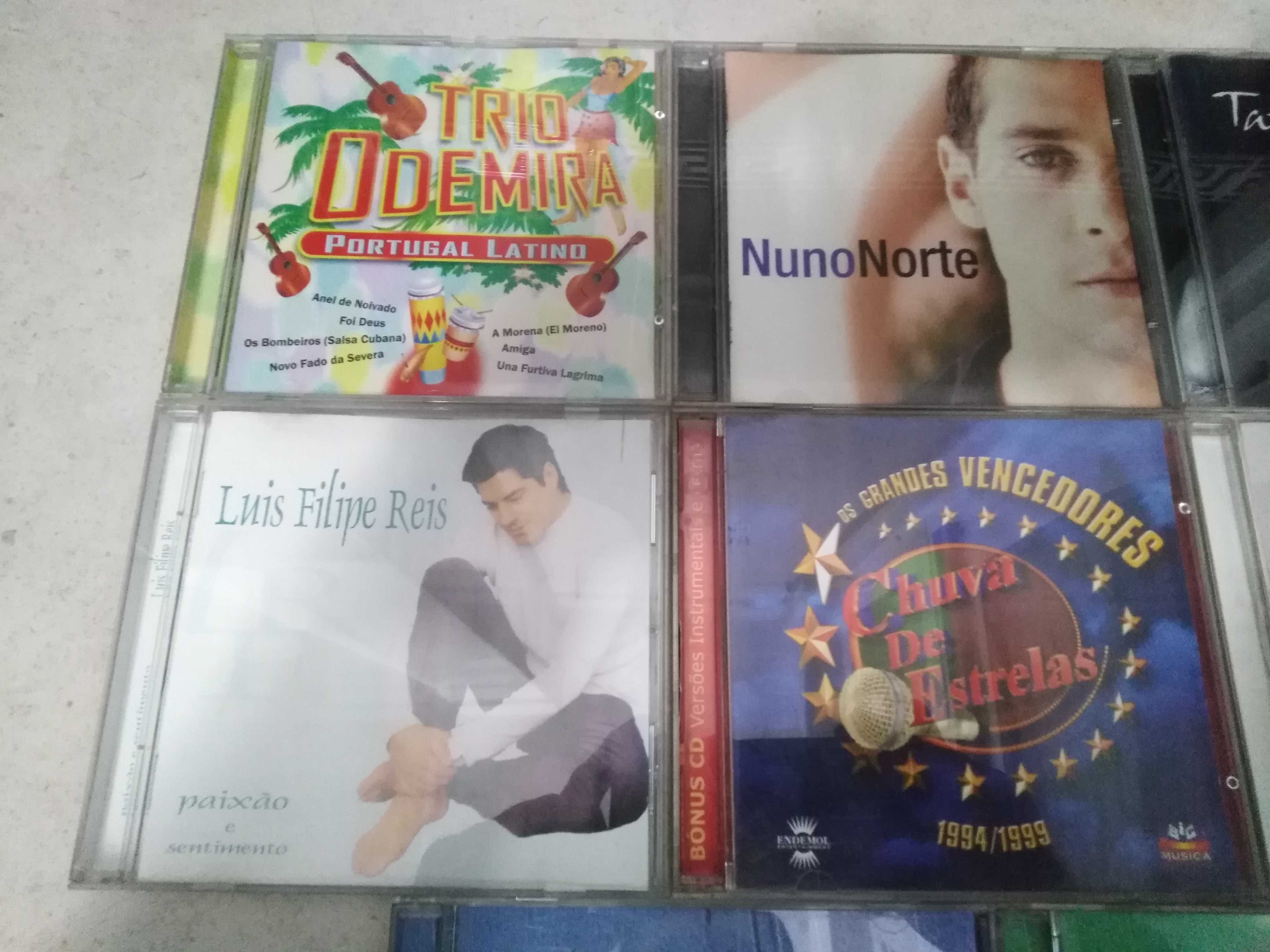 Conjunto de 8 CDS Música Portuguesa 1€ cada.