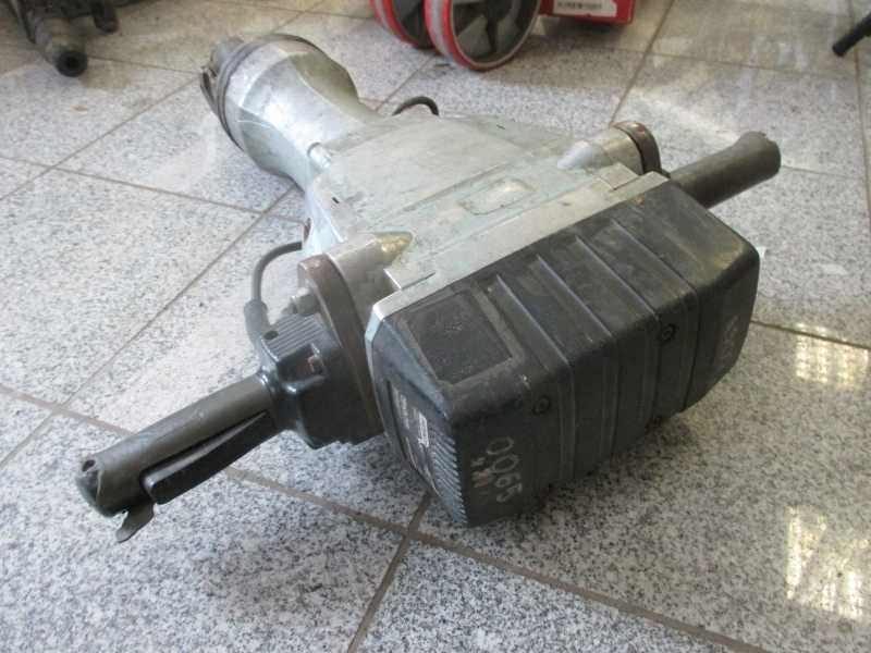 Młot wyburzeniowy HIKOKI (Hitachi) H90SG 32kg bosch hilti makita