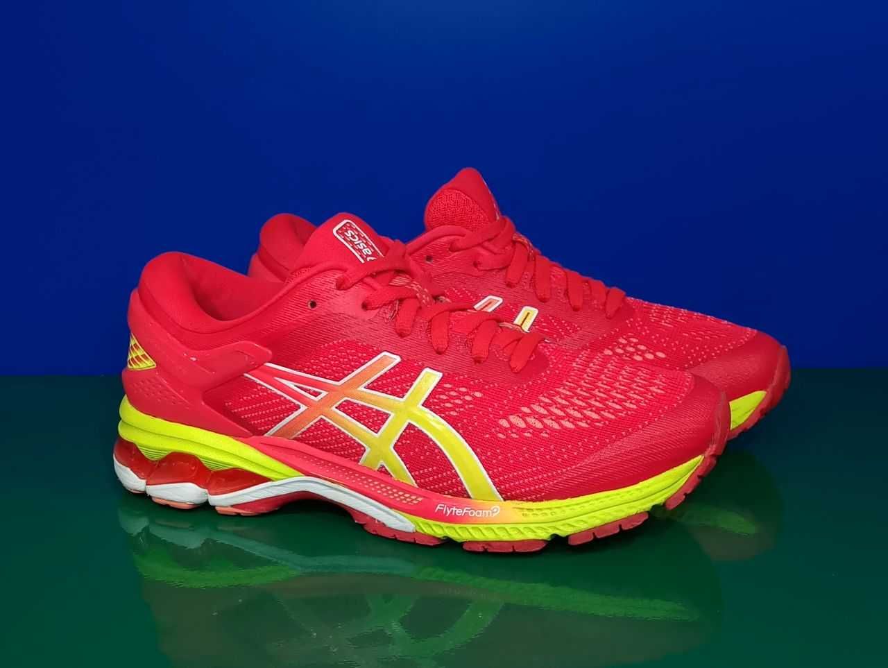 Беговые женские кроссовки Asics Gel-Kayano 26 Оригинал
