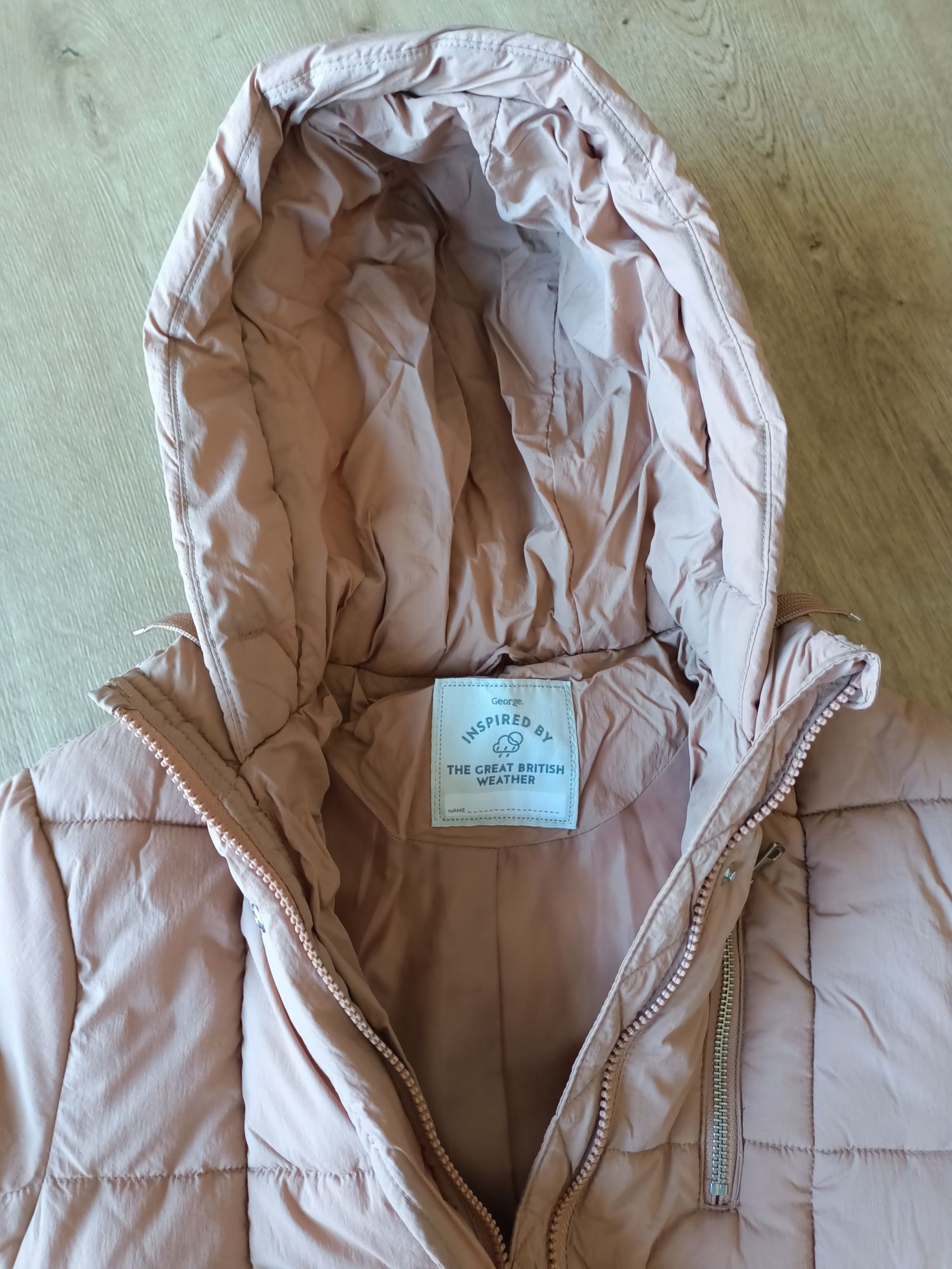 Kurtka zimowa firmy George Camel jak nowa. Rozmiar 128 134