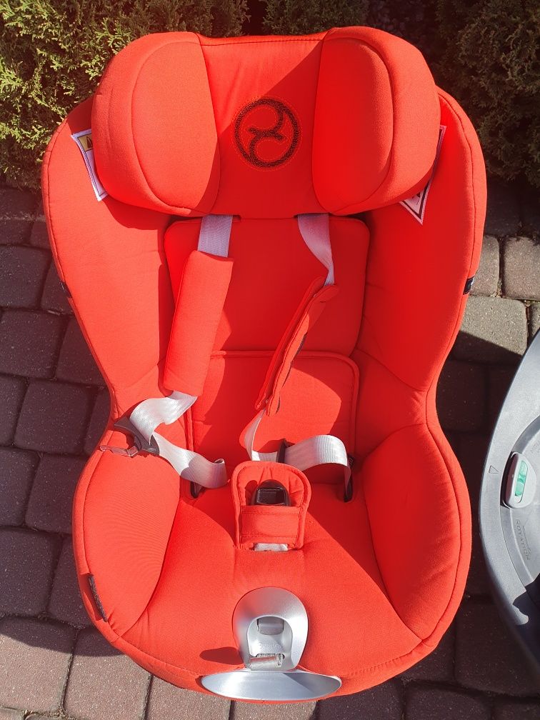 Foteliki Cybex cloud z i-size oraz cybex sirona z i-size z bazą cybex
