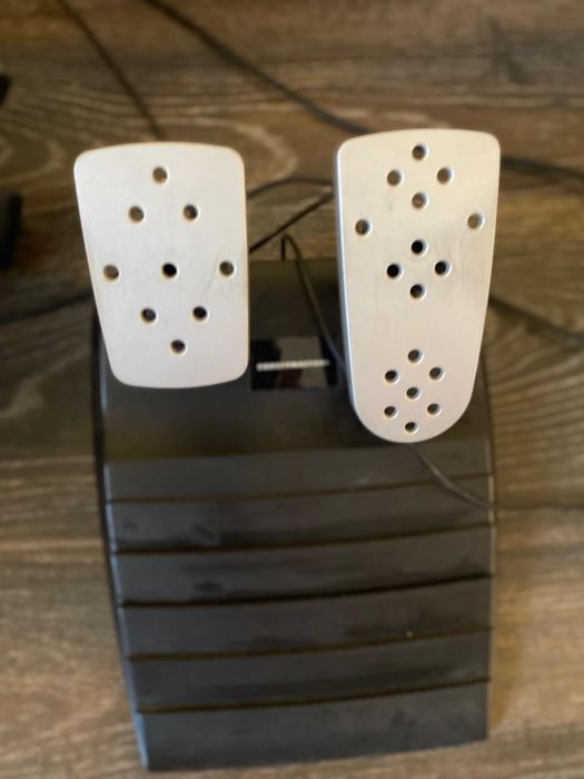 Продам руль Thrustmaster Ferrari GT Force Feedback