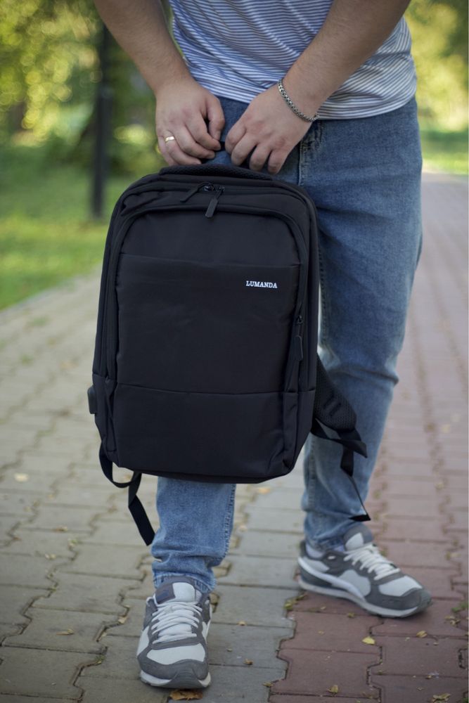 Міський чоловічий рюкзак чорний для студента на кожен день