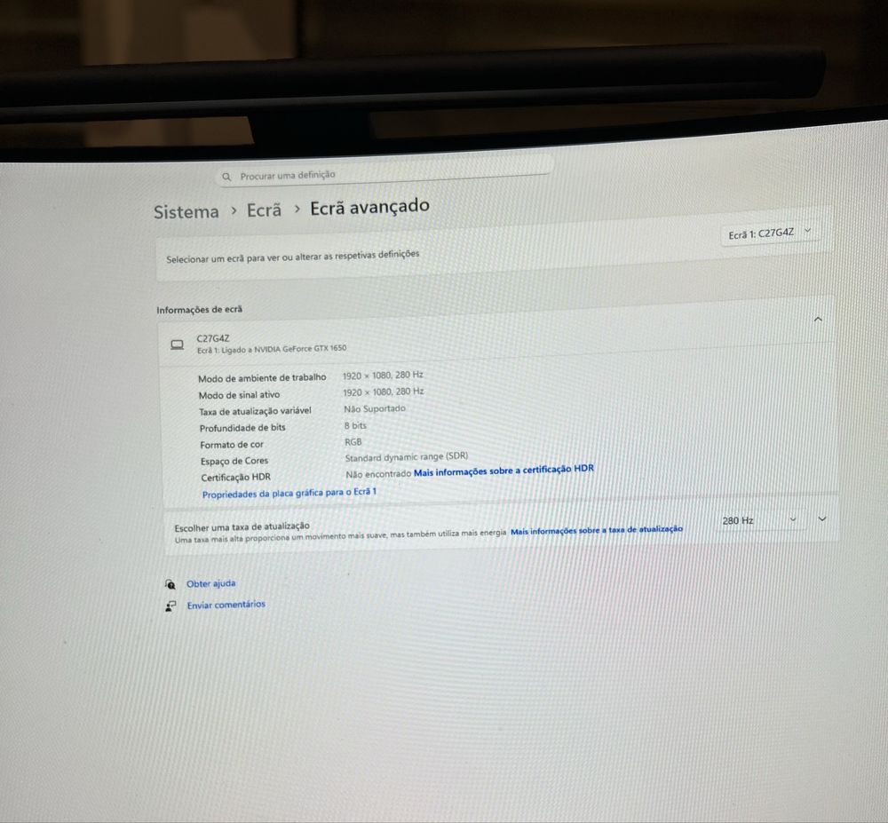 Monitor Gaming AOC G4 C27G4ZXE (27'' - FullHD - 0,3 ms - 280 Hz)