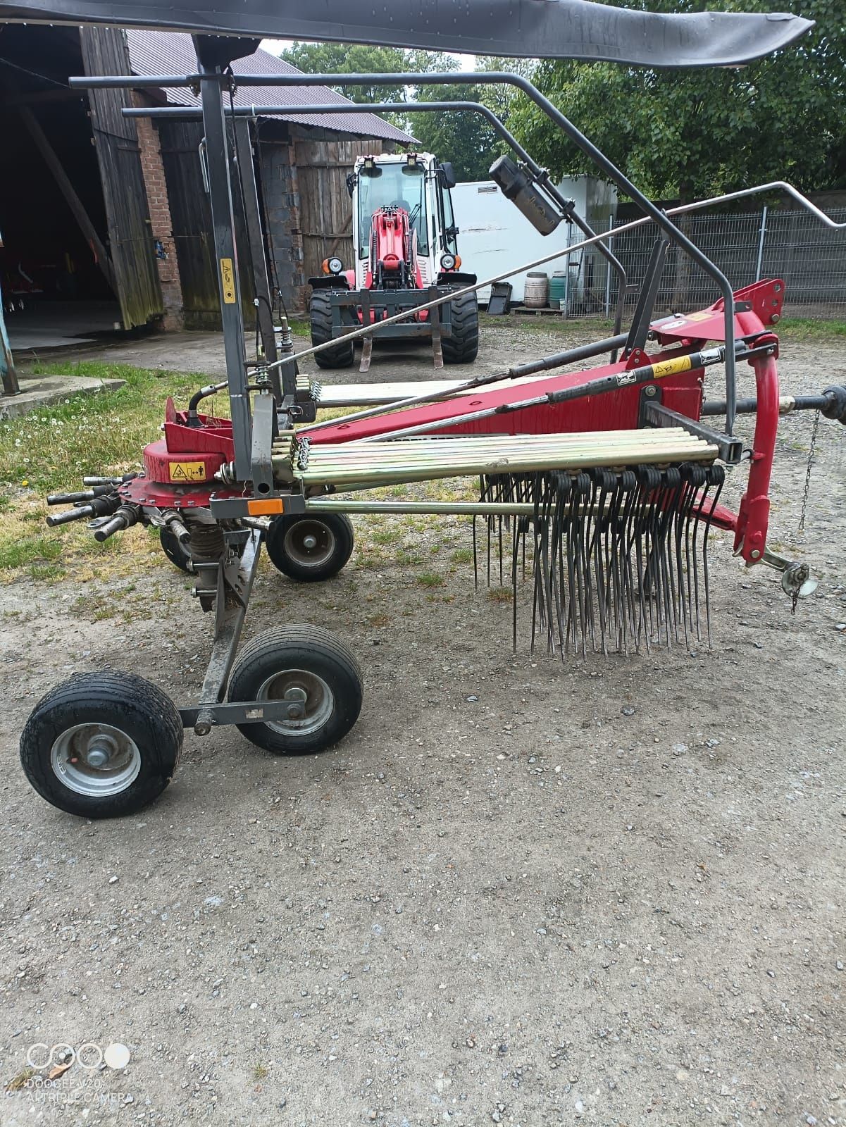 Zgrabiarka massey ferguson