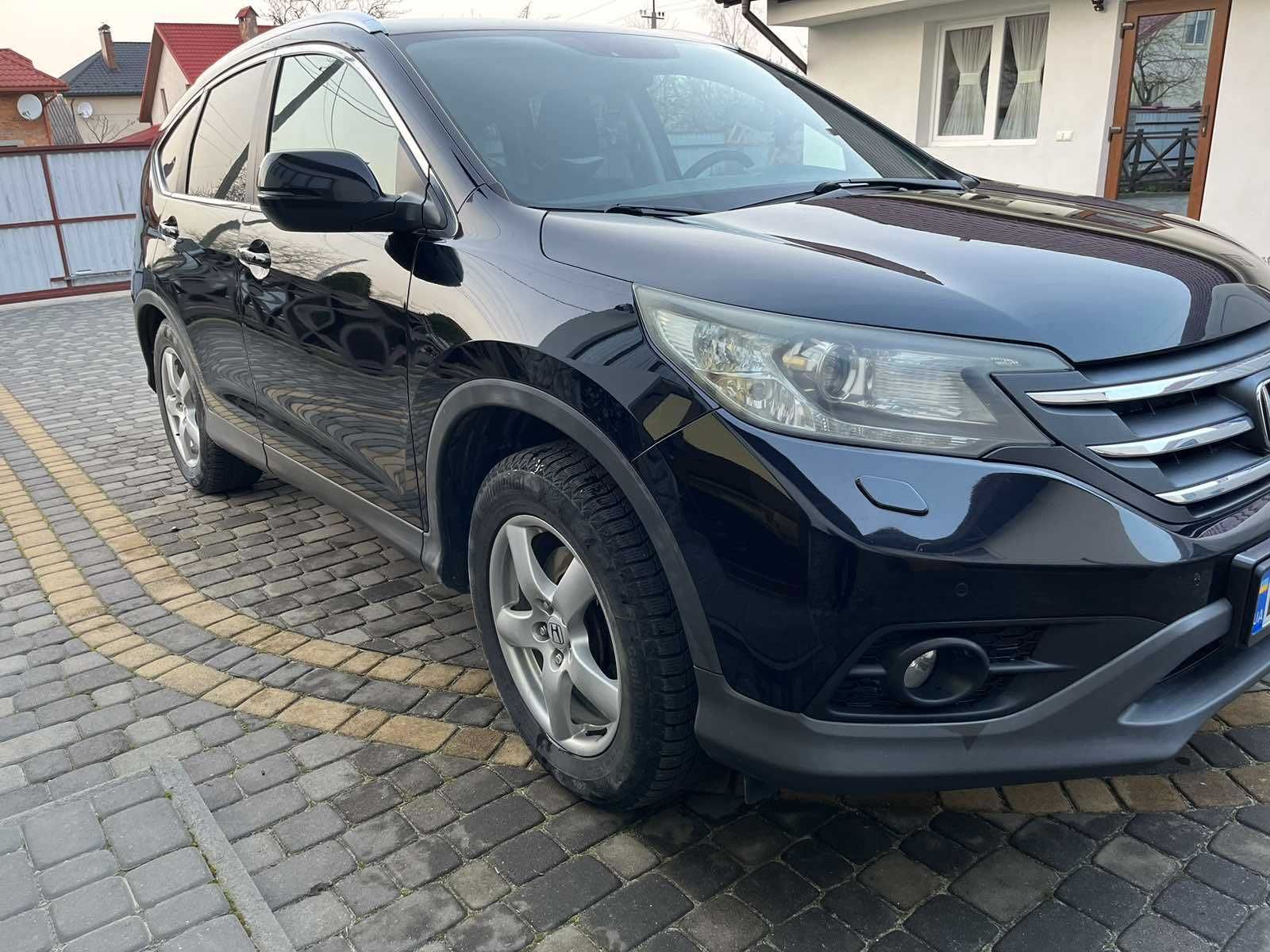 Автомобіль Honda CR-V