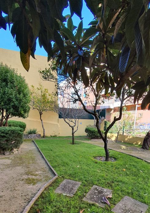 Apartamento T3 com 2 lugares de garagem e arrecadação