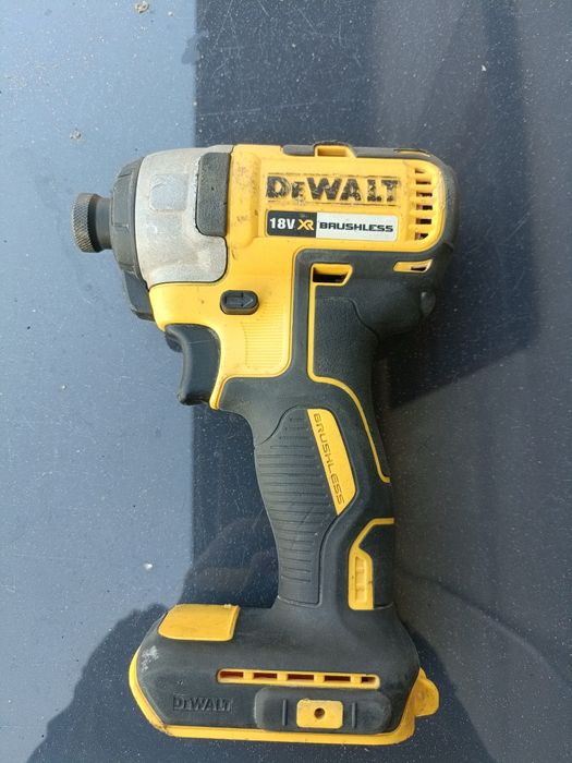 DCF787 DeWalt zakretarka 170Nm