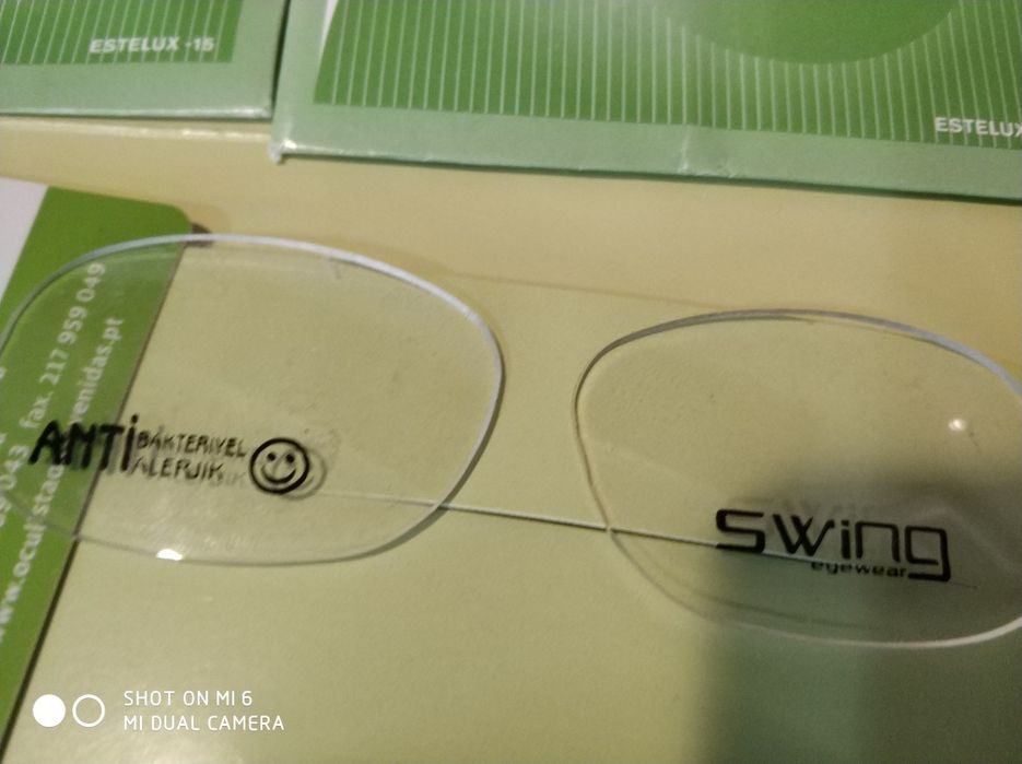 Óculos com lentes com graduação de 0,5. novos
