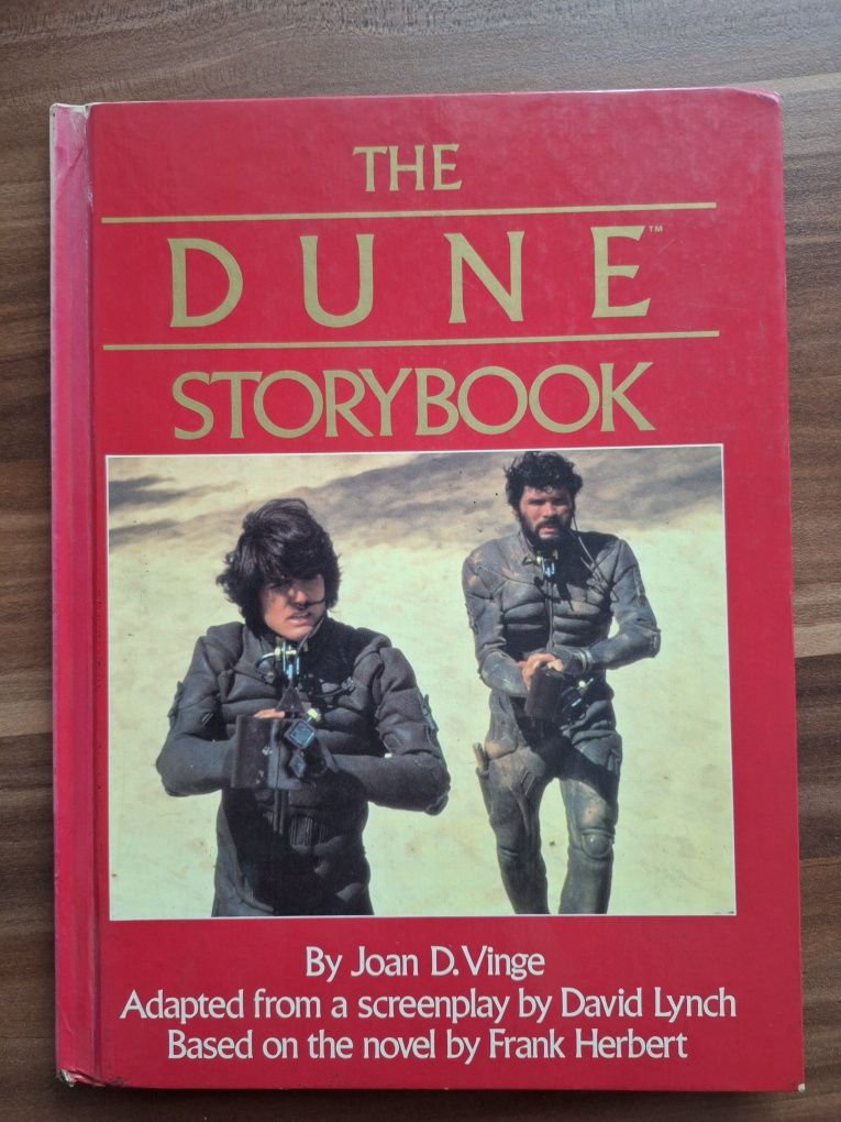 Książka na podstawie scenariusza do filmu Dune