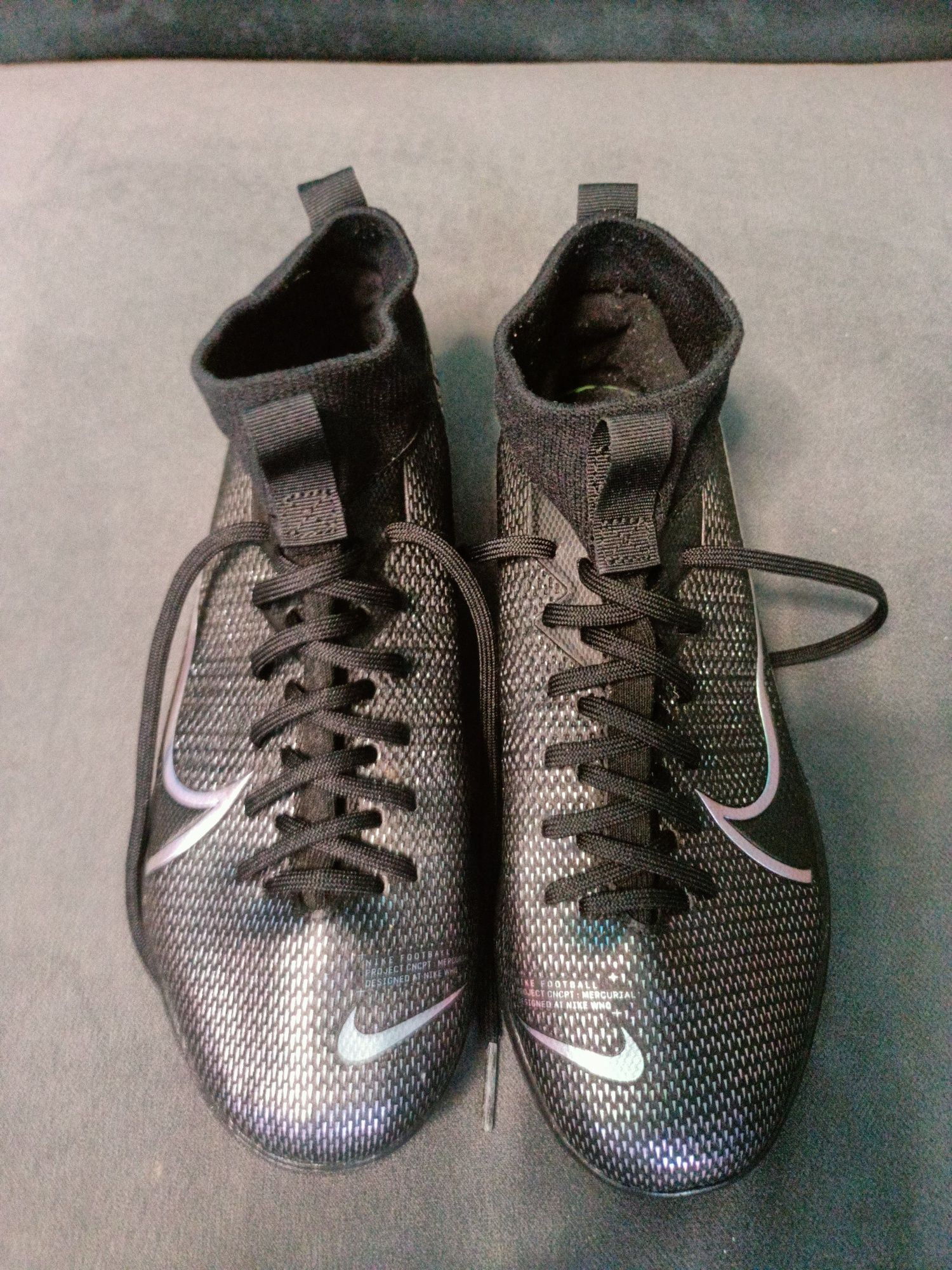 Buty Nike merc 22cm rozmiar 35