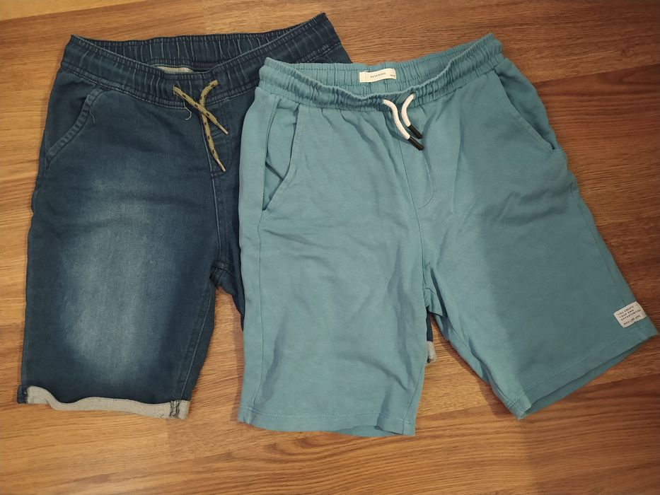 Krótkie spodenki Reserved pepperts rozm.152