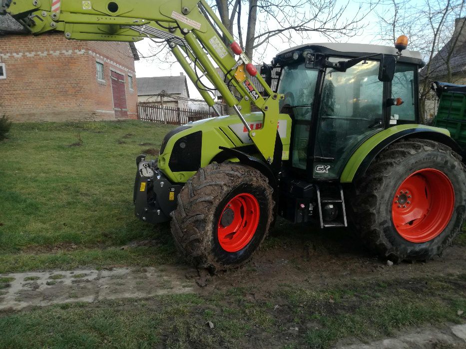 Przedni podnośnik TUZ do ciągnika Claas udźwig 2,8t SOLIDNY