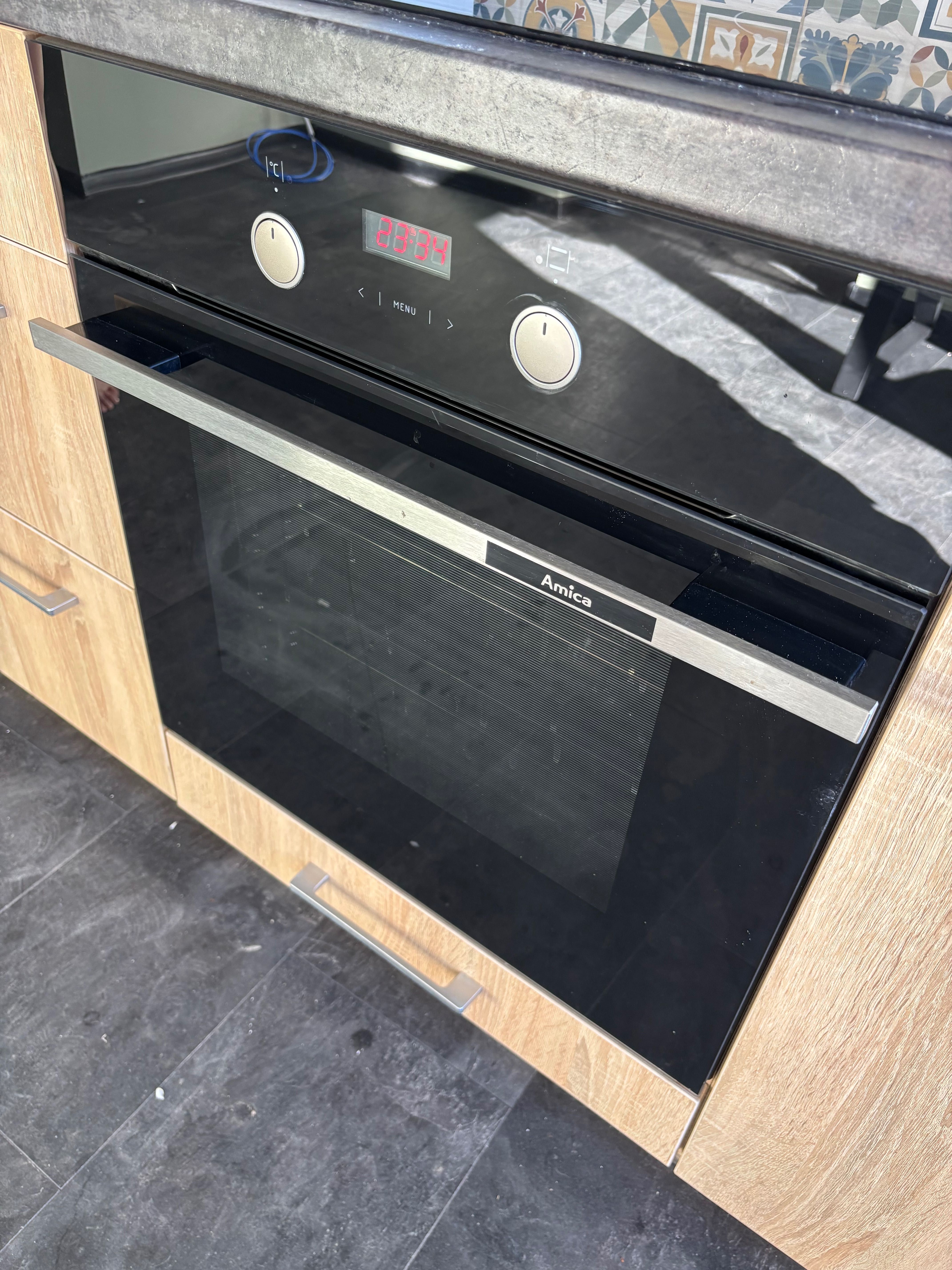 Piekarnik do zabudowy Amica EB7541B FUSION termoobieg