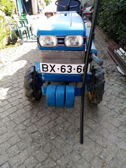 Trator Ford 1220
