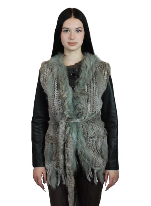 Kamizelka z naturalnego futra królika i jenota –szarość, brąz i zieleń