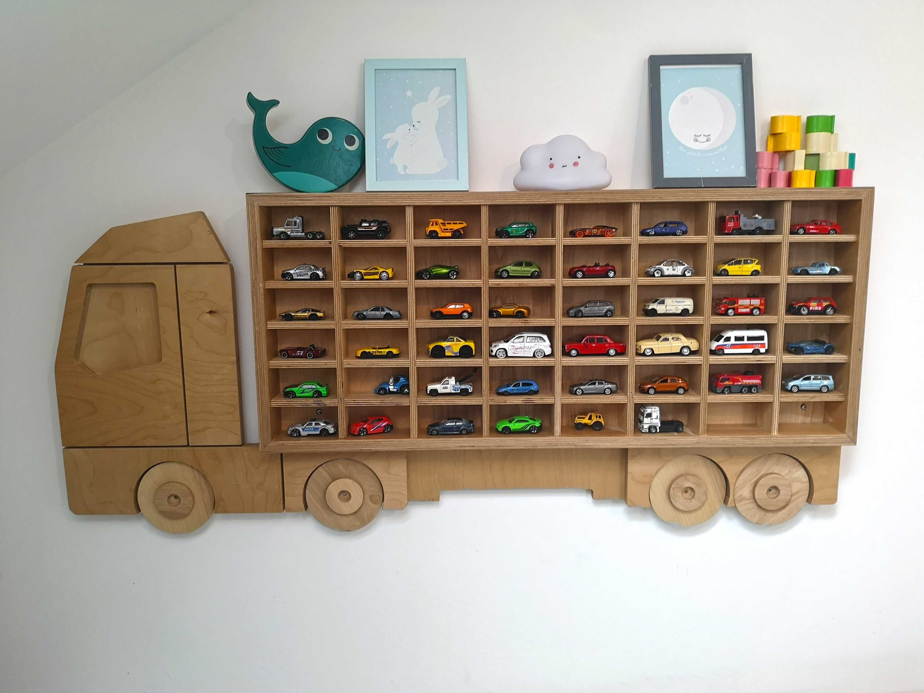 Półka ciężarówka na zabawki/resoraki hot wheels