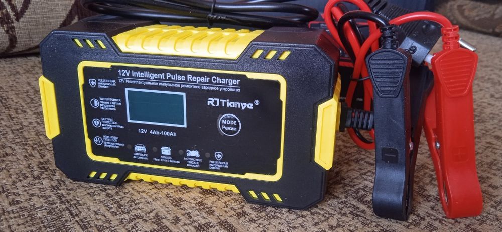 Автоматичний зарядний пристрій для авто!