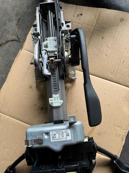 Układ kierowniczy Volkswagen Golf 8