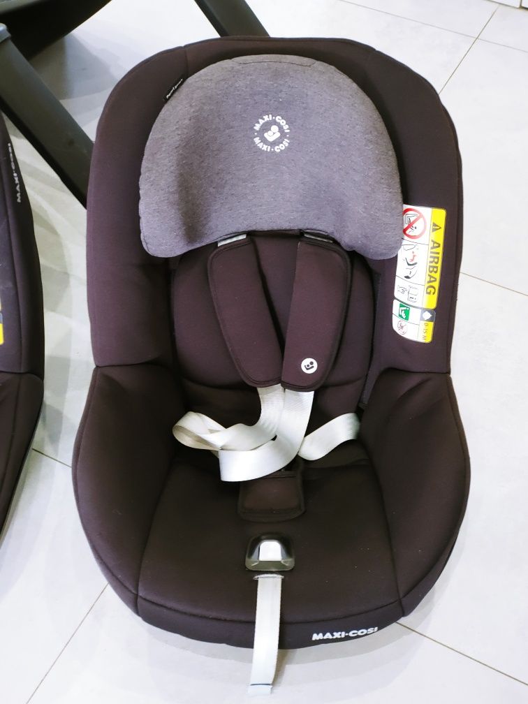 Foteliki z bazą maxi cosi pearl smart