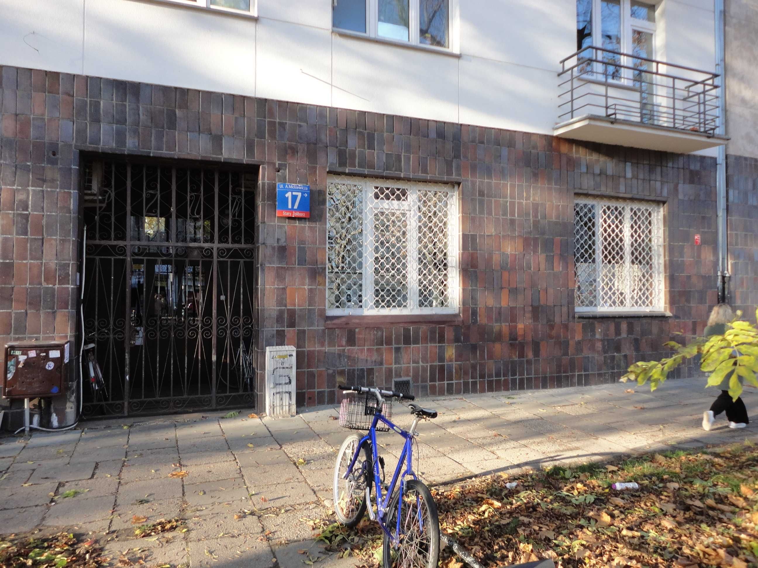 Zamienię własnościowe (Żoliborz) na więkrze, Lub dom pod Warszawą
