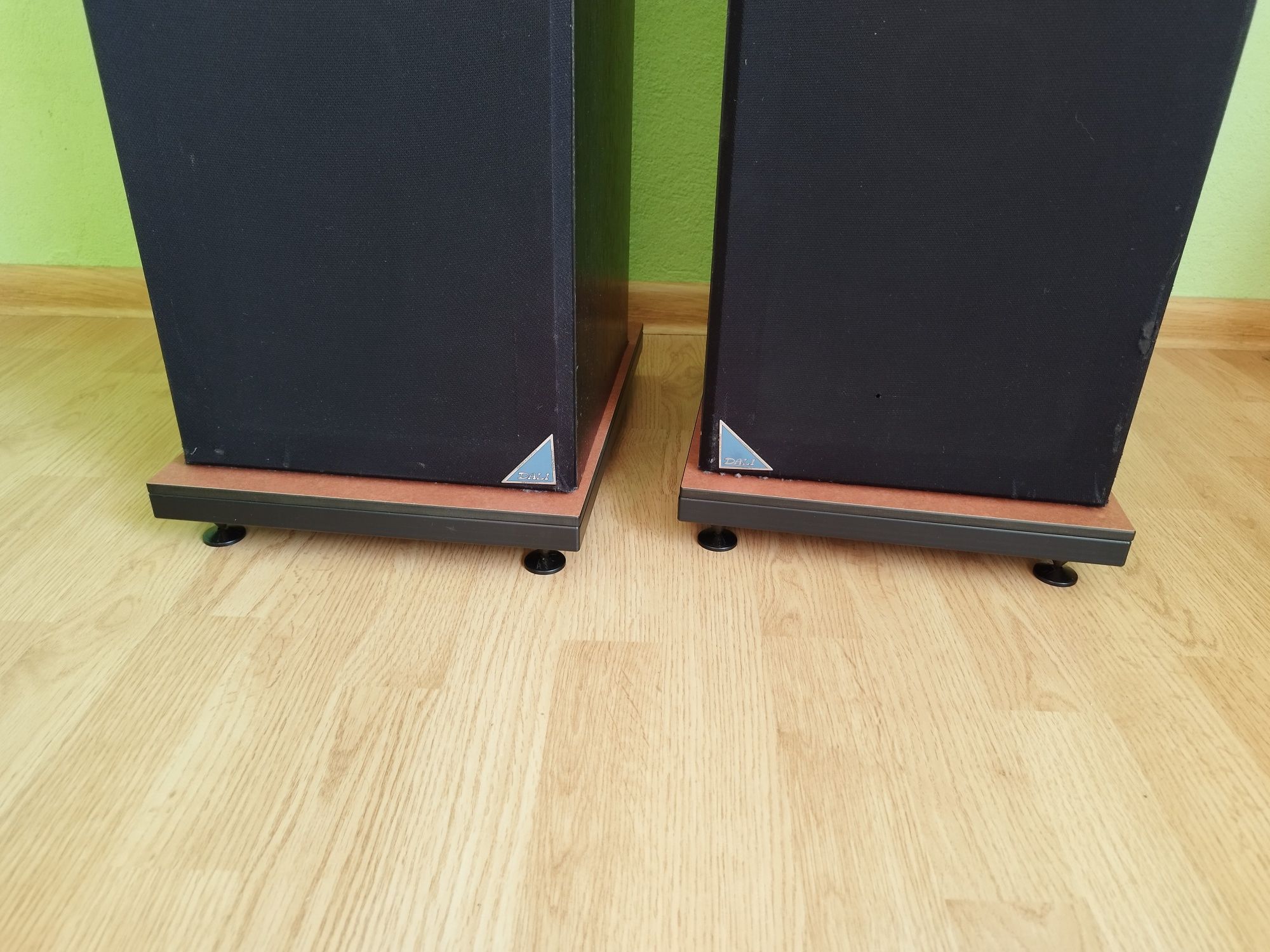 Podstawki audiofilskie M&K Classic Base 40x30cm