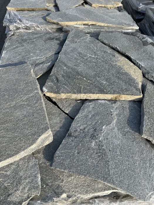 Природній Камінь облицювальний (Gneiss) ОПТ та в РОЗДРІБ.