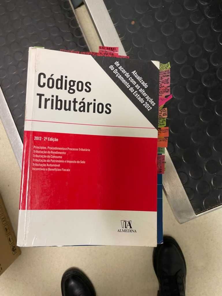 livro codigos tributarios-almedina