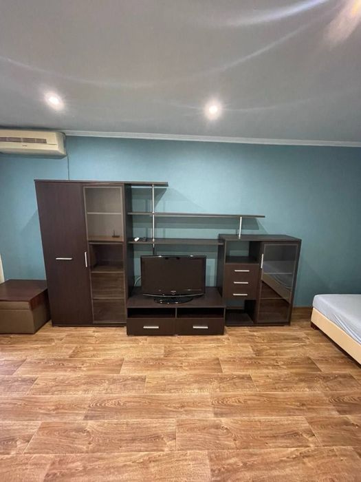 Продам простору 1-кімнатну квартиру ж/м Тополя вул.Тополина 14