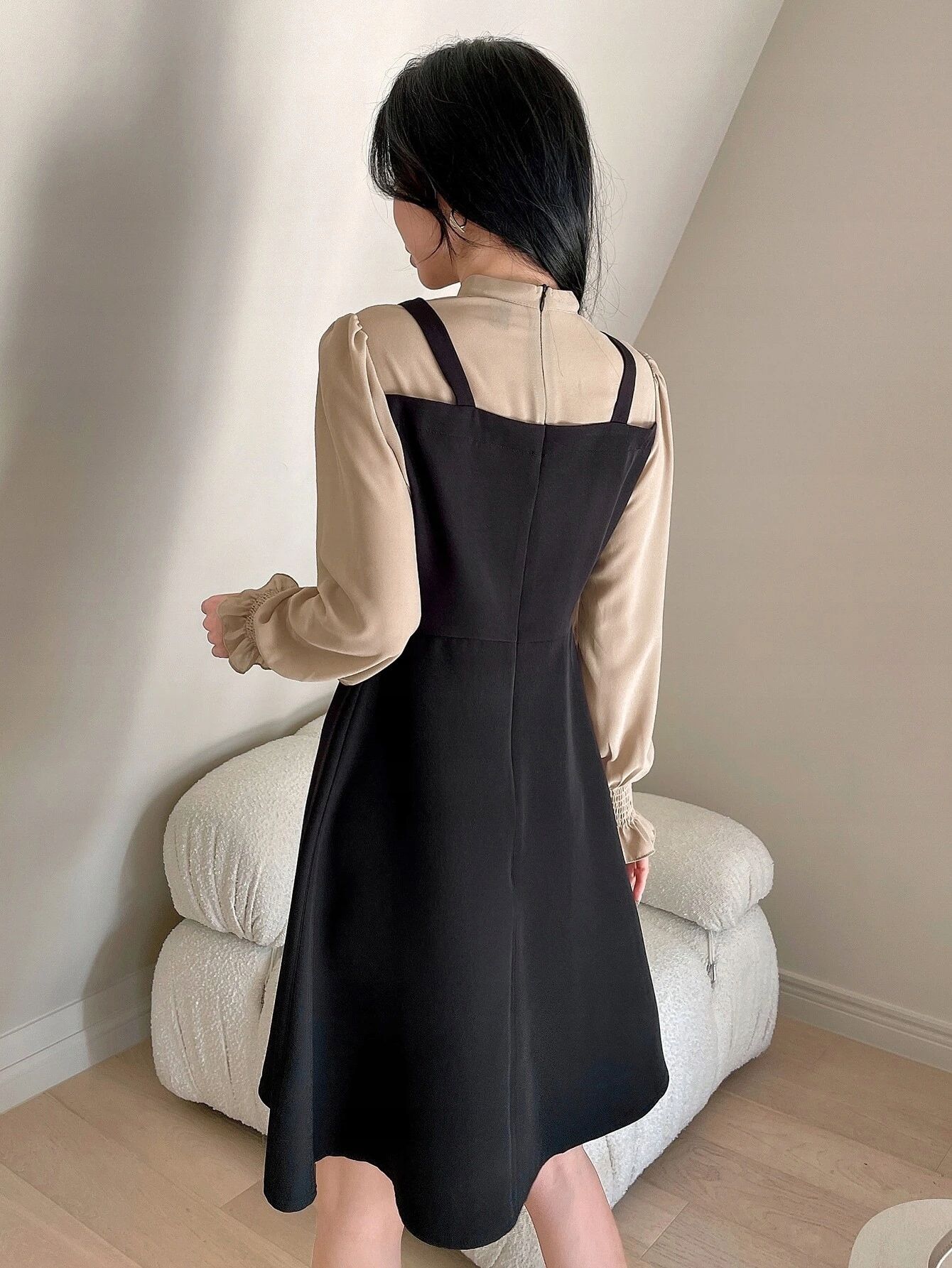Sukienka Elegancka Mini Rozkloszowana Dwukolorowa Dazy Xxs 32