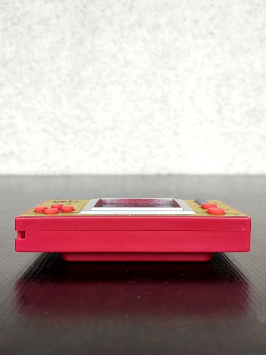Mini Retro Games Console.