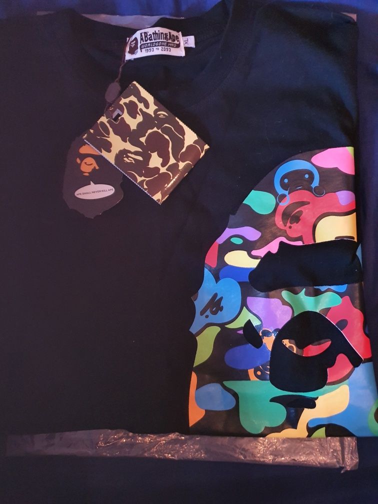 T-shirt bape M  nova com etiquetas embalada ver fotos