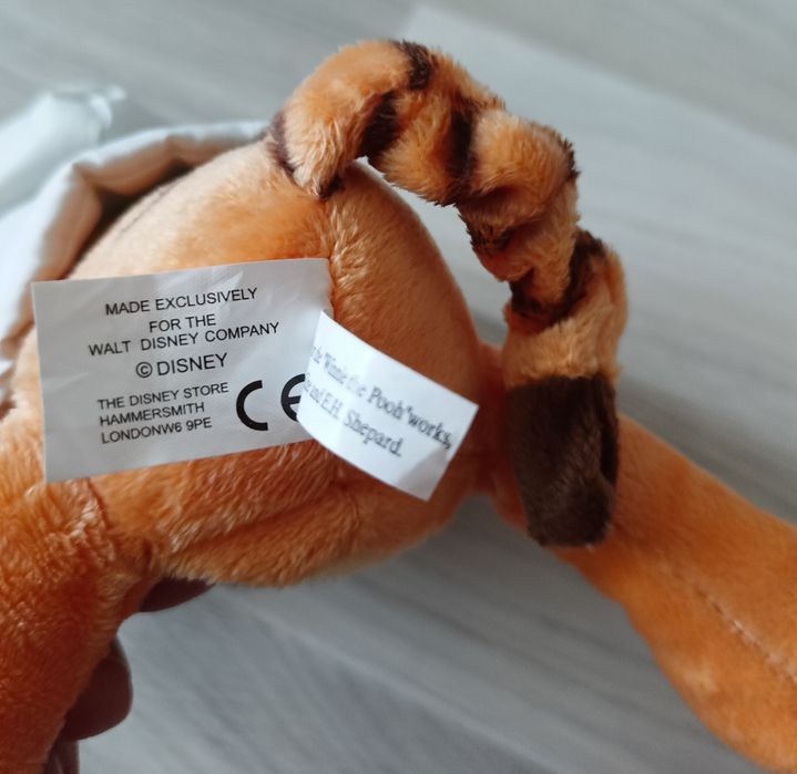 Disney Store Kubuś Puchatek Tygrysek zimowy Maskotka Pastel Winter Ski