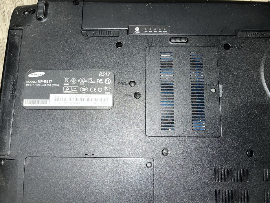 Ноутбук samsung  NP-R517 возможен обмен