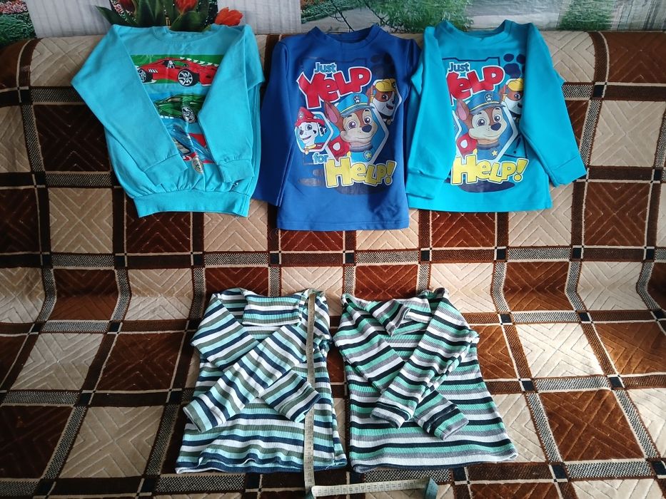 Терміново Дешево Продам пакет одягу на зріст 116-122,  ціна за все.