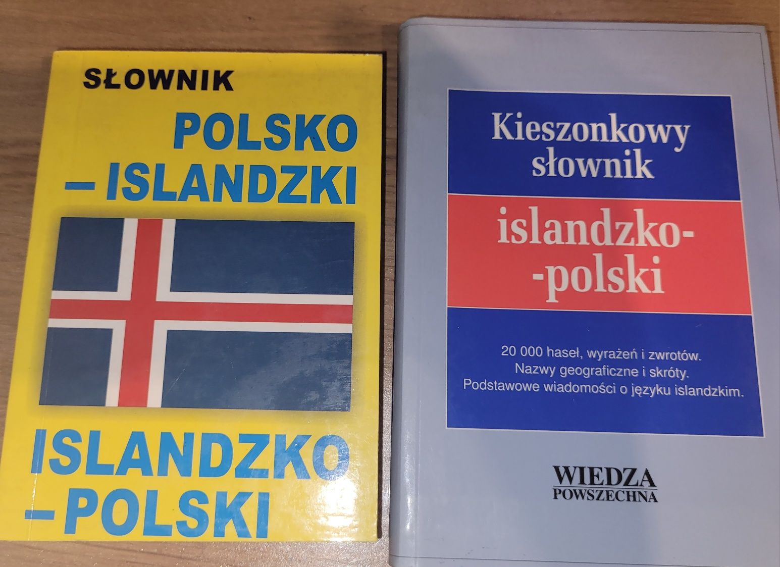 Słowniki islandzkie. 2 sztuki