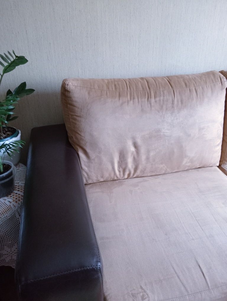 Sofá cama em bom estado