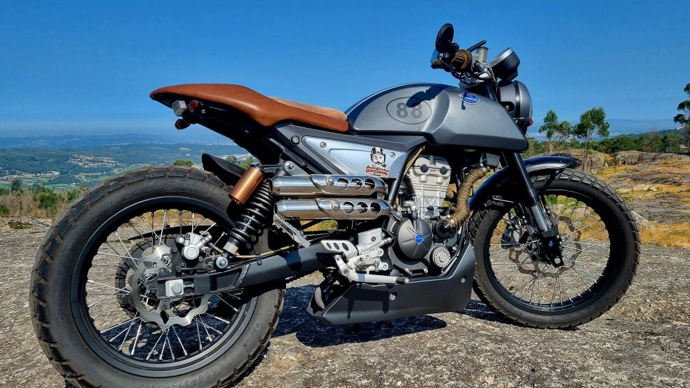 Vendo mota "Mondial 125cc"