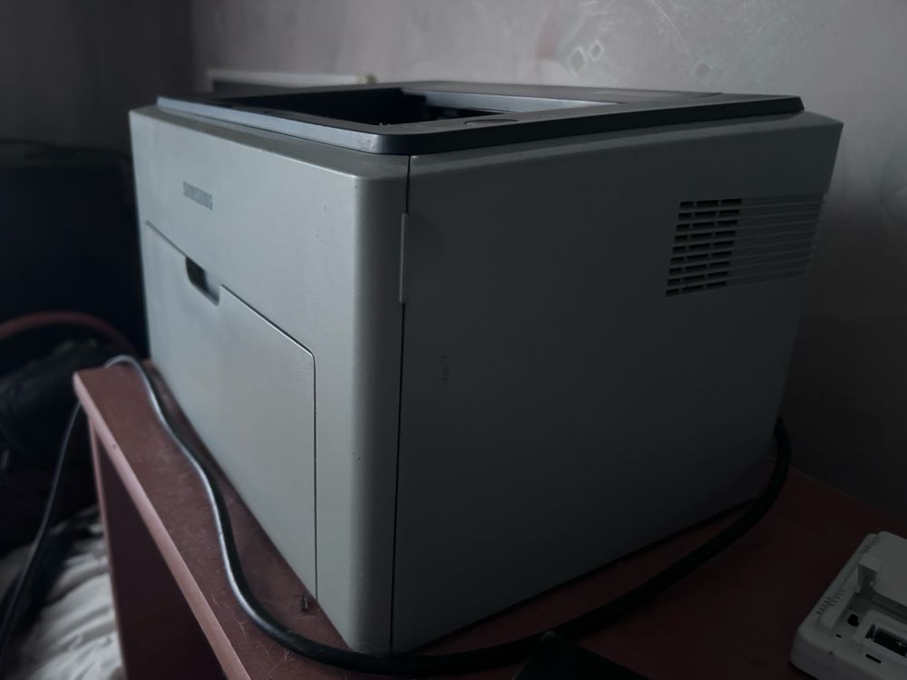 Принтер Samsung ML-2240 Laser Printer