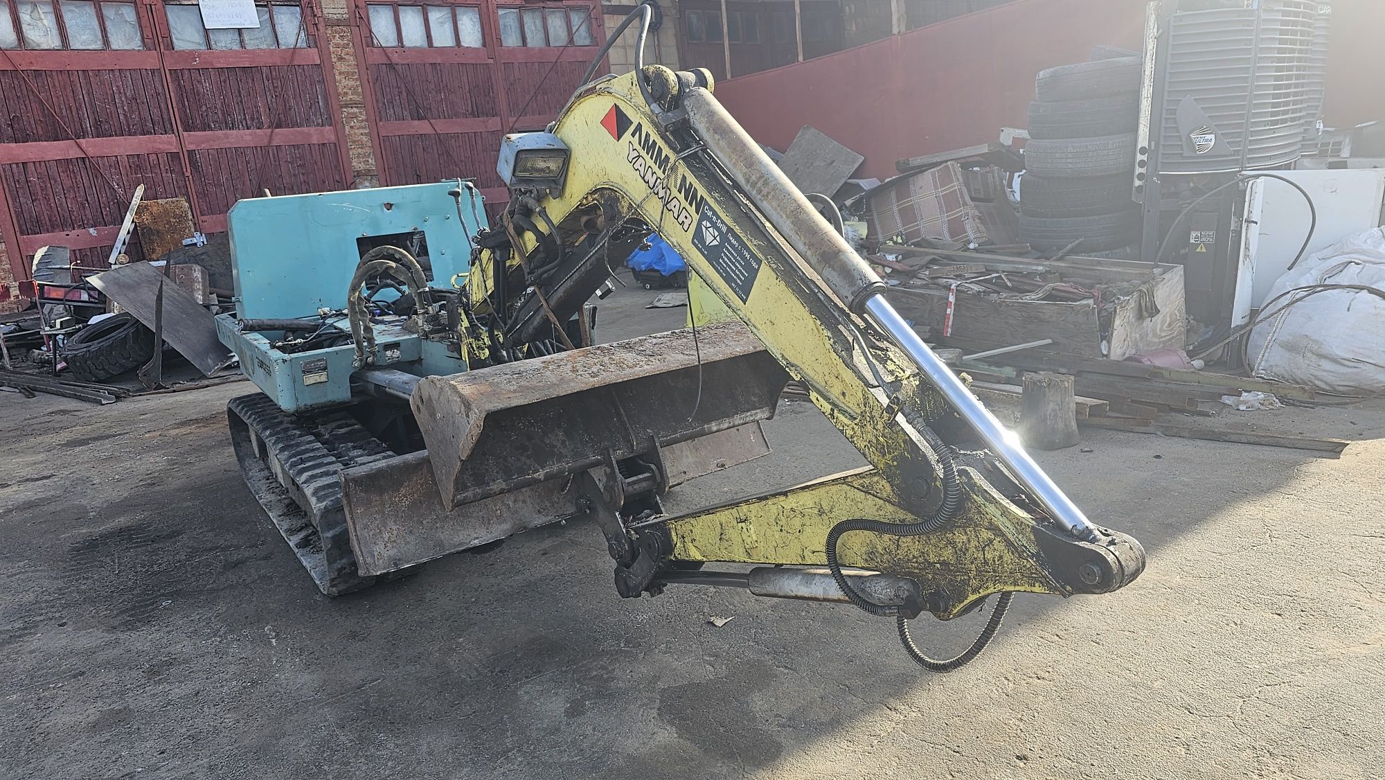 Yanmar B-37  мініекскаватор 3.3тони